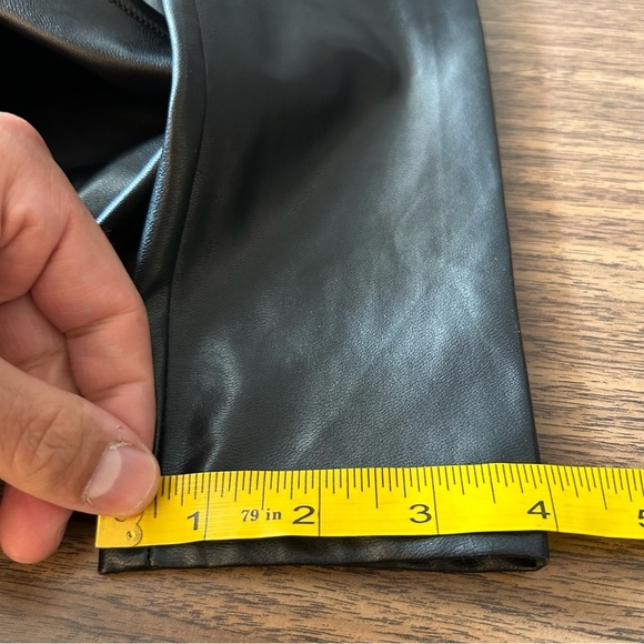 Aritzia Wilfred Free Vegan Leather Daria Pant Size XSmall Black Skinny High Rise - Picture 10 of 10